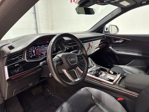 Used 2019 Audi Q8 Prestige w/ Adaptive Chassis Package image 12