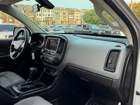 Used 2019 Chevrolet Colorado W/T RWD image 14