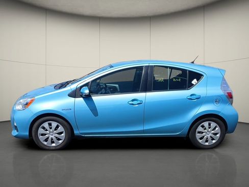 Used 2013 Toyota Prius C Two image 4