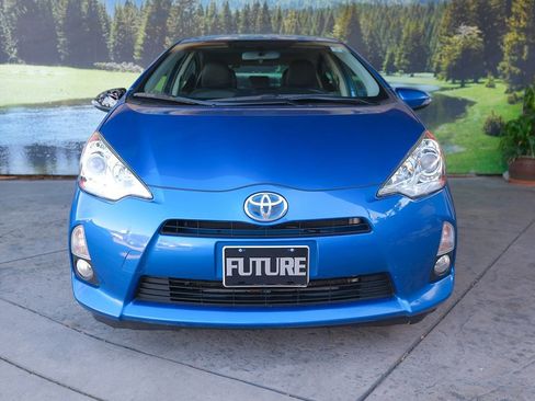 Used 2014 Toyota Prius C Four image 2