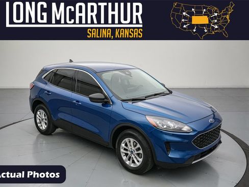 Certified 2022 Ford Escape SE w/ Convenience Package AWD/4WD image 1