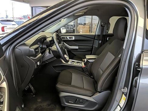 Certified 2023 Ford Explorer XLT image 14