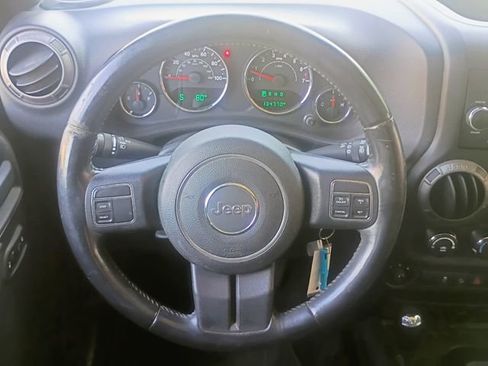 Used 2015 Jeep Wrangler Unlimited Sport w/ Quick Order Package 24S AWD/4WD image 30