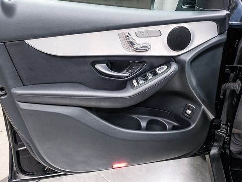 Used 2022 Mercedes-Benz GLC 300 image 22