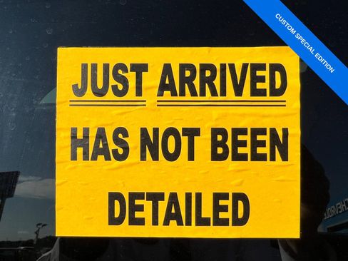 Used 2019 Chevrolet Colorado W/T w/ Custom Special Edition image 23