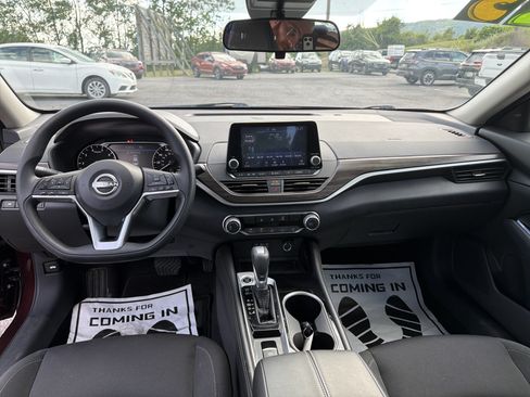 Used 2023 Nissan Altima 2.5 SV AWD/4WD image 14