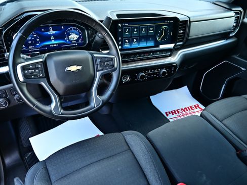 Used 2024 Chevrolet Silverado 1500 LT AWD/4WD image 20