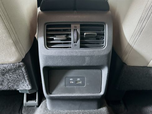Used 2023 Nissan Rogue SV FWD image 26