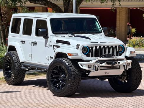 Used 2025 Jeep Wrangler Unlimited Sport AWD/4WD image 43