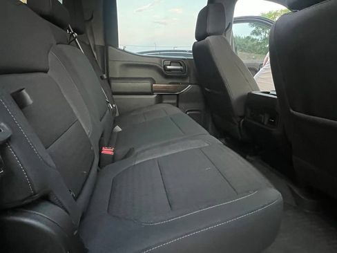 Used 2022 Chevrolet Silverado 1500 LT Trail Boss w/ LPO, Dark Essentials Package AWD/4WD image 10