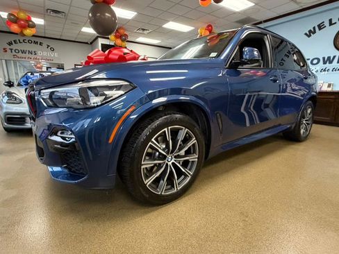 Used 2021 BMW X5 xDrive40i w/ M Sport Package image 5
