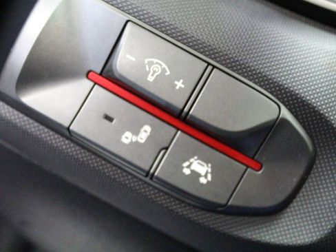 Used 2019 Hyundai Veloster Turbo image 11