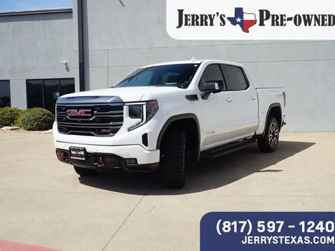 Used 2024 GMC Sierra 1500 AT4 w/ Technology Package AWD/4WD image 1