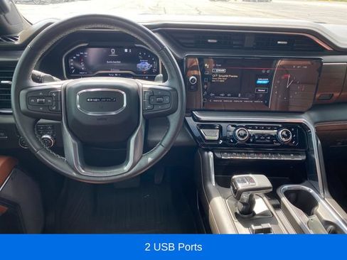 Used 2023 GMC Sierra 1500 Denali Ultimate AWD/4WD image 7