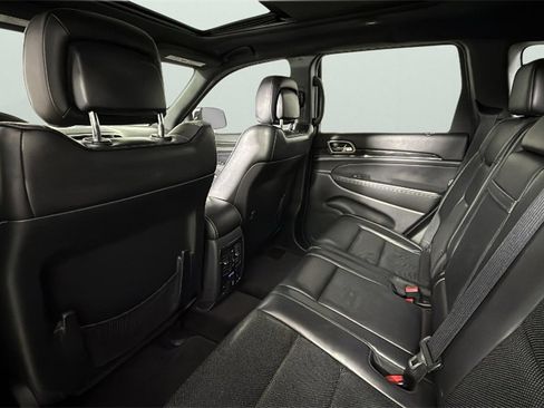 Used 2017 Jeep Grand Cherokee Overland image 25