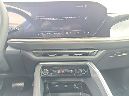 New 2025 Audi Q5 Premium Plus image 18