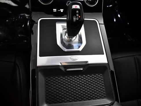 Used 2020 Land Rover Range Rover Evoque SE image 33