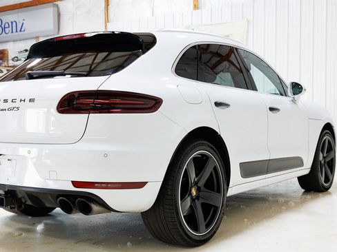 Used 2018 Porsche Macan GTS image 23