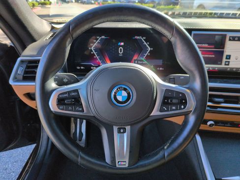 Certified 2024 BMW i4 eDrive40 w/ M Sport Package image 17