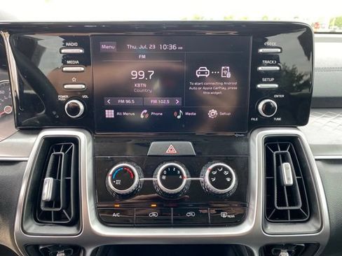 Used 2023 Kia Sorento LX FWD image 7