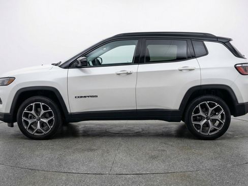 Used 2025 Jeep Compass Limited AWD/4WD image 5