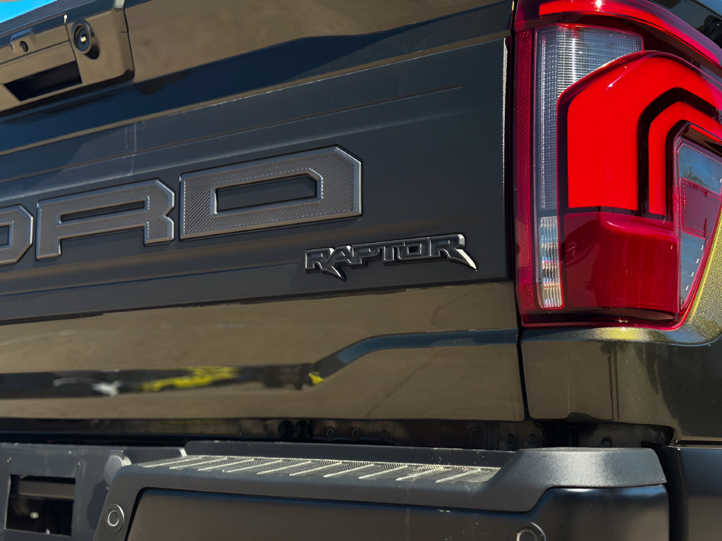 Used 2025 Ford F150 Raptor AWD/4WD image 27
