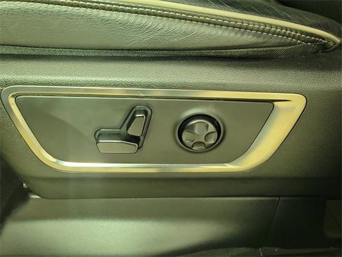 Used 2019 RAM 1500 Limited image 20