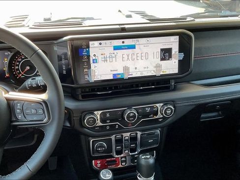 New 2025 Jeep Wrangler Unlimited Rubicon w/ XTREMEE 35" Tire Package image 9