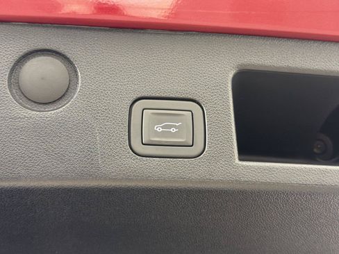 Certified 2026 Chevrolet Equinox RS FWD image 17