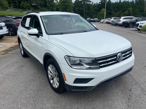 Used 2018 Volkswagen Tiguan S FWD image 3