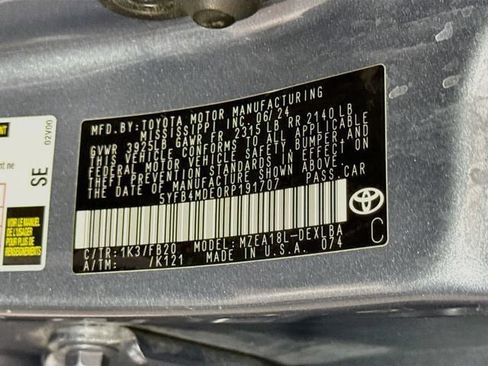 Certified 2024 Toyota Corolla LE FWD image 31
