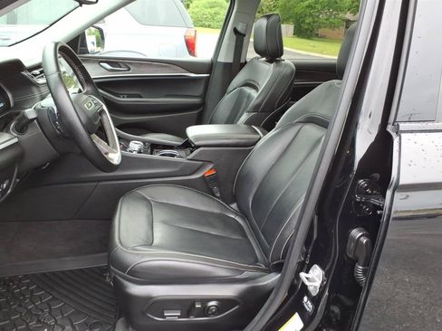 Used 2021 Jeep Grand Cherokee L Limited AWD/4WD image 14