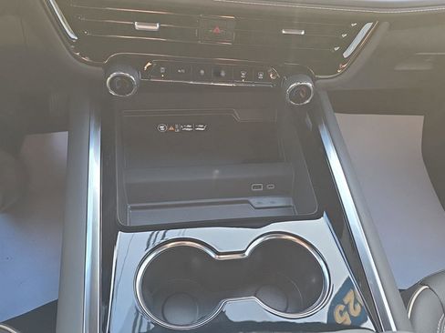 New 2025 Chevrolet Tahoe Premier image 15