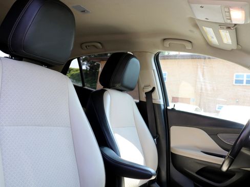 Used 2018 Buick Encore Preferred image 44