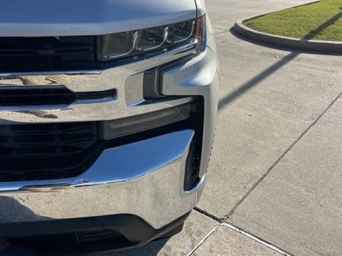 Used 2019 Chevrolet Silverado 1500 LT w/ Texas Edition image 10