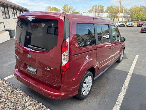 Used 2020 Ford Transit Connect XLT image 3