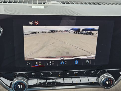 New 2026 GMC Canyon Denali image 13