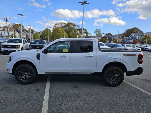 New 2025 Ford Maverick Tremor image 2