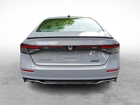 Used 2025 Honda Accord Sport image 5