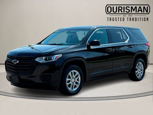 Used 2021 Chevrolet Traverse LS w/ LPO, Blackout Package image 2