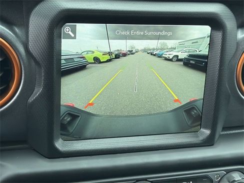 Used 2021 Jeep Gladiator Mojave image 25