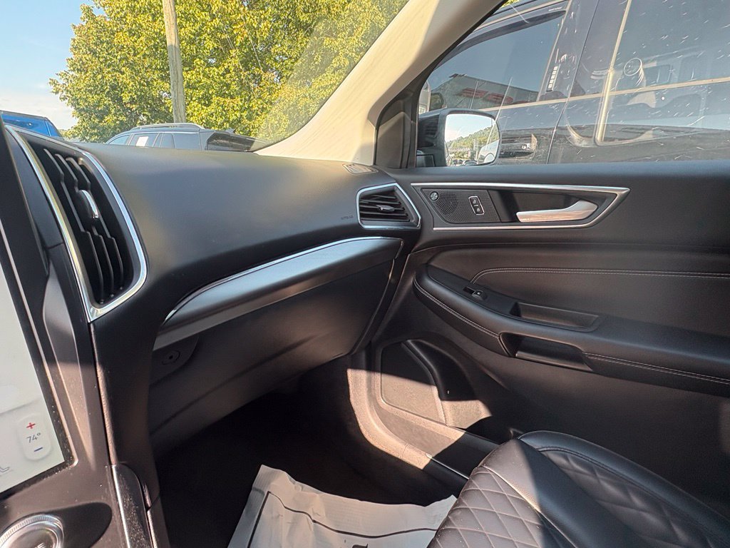 Used 2024 Ford Edge Titanium AWD/4WD image 24