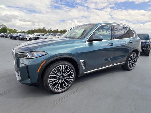 New 2026 BMW X5 xDrive40i w/ Executive Package AWD/4WD image 32