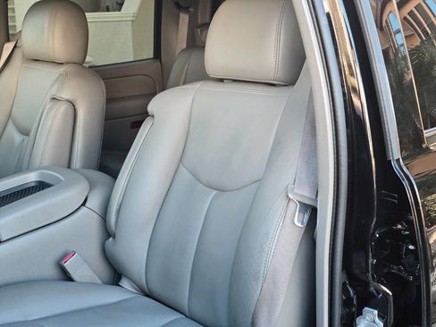 Used 2006 Chevrolet Avalanche Z66 w/ Sun And Sound Package image 81