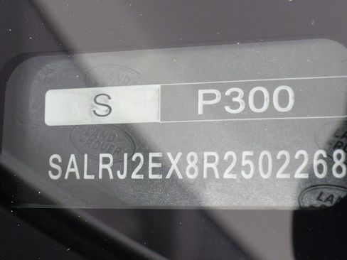 Used 2024 Land Rover Discovery S image 76