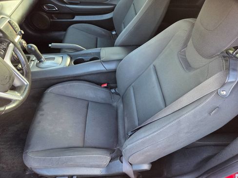 Used 2015 Chevrolet Camaro LT image 9