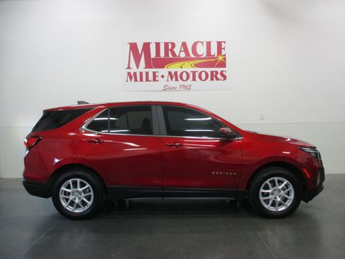Used 2023 Chevrolet Equinox LT image 6