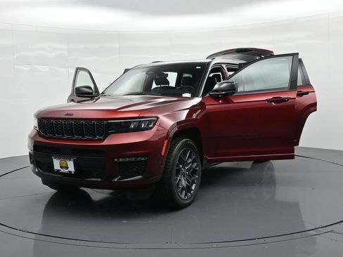 Used 2023 Jeep Grand Cherokee L Summit AWD/4WD image 28