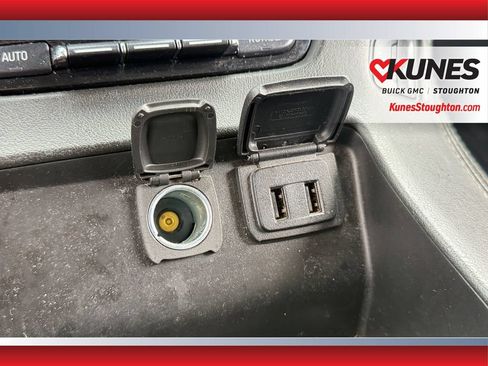 Used 2019 Chevrolet Suburban LT AWD/4WD image 34