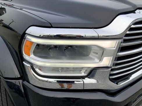 Used 2024 RAM 5500 Laramie image 24